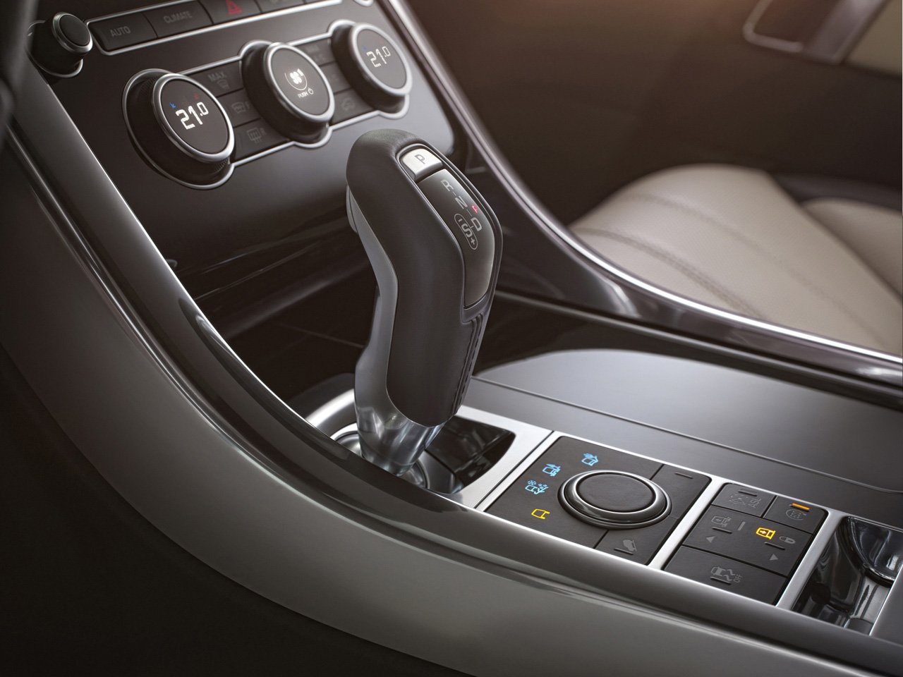 2014 range rover sport 070